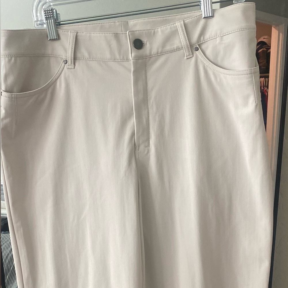 Lululemon City sleek never worn